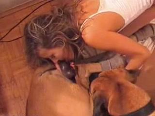 Young Girl Blonde Sucking Dog